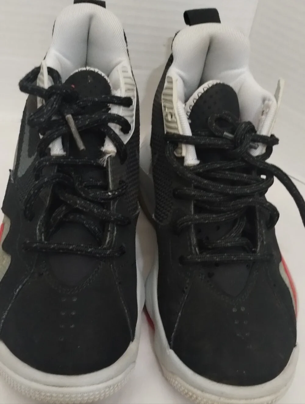 Youth Nike Air Jordan Zoom 92 Black & Red Basketball Sneakers - Picture 5 of 14